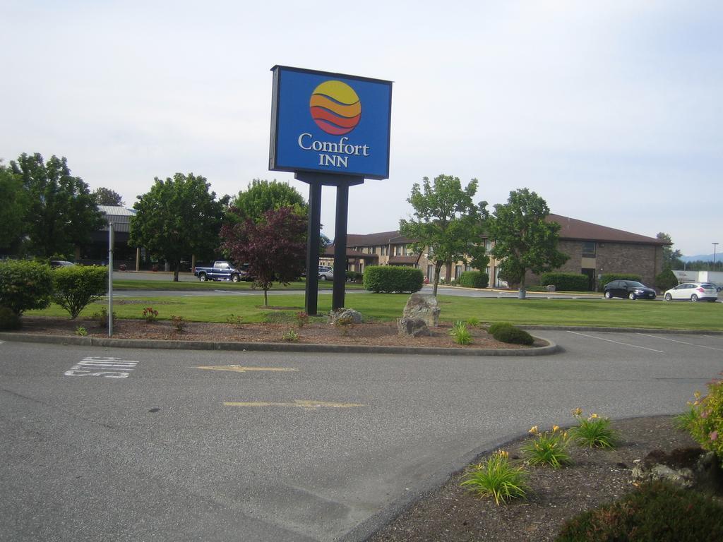 Comfort Inn Chilliwack Esterno foto