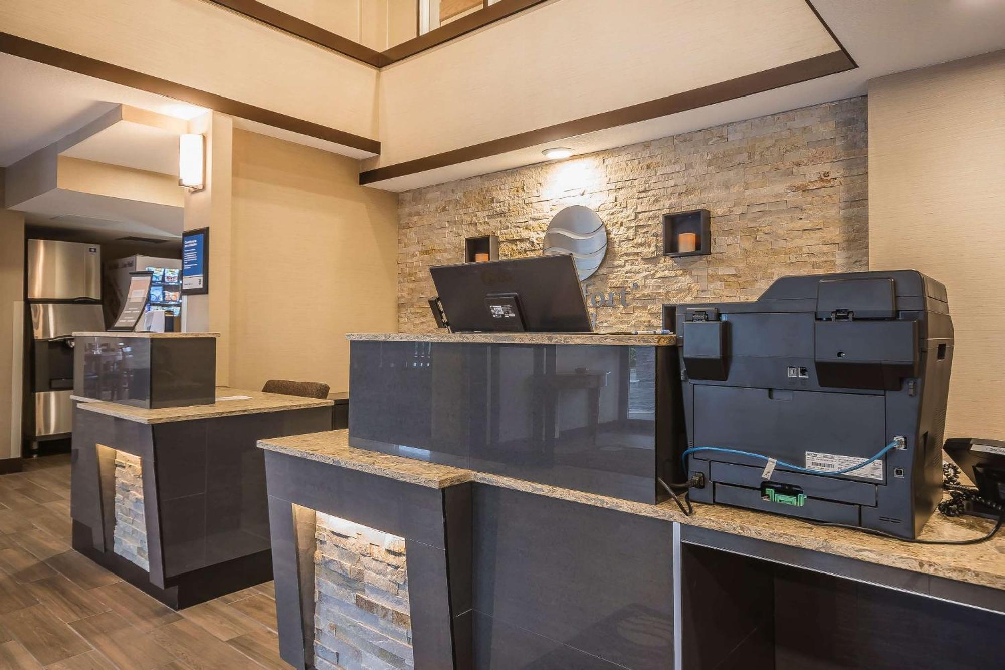 Comfort Inn Chilliwack Esterno foto